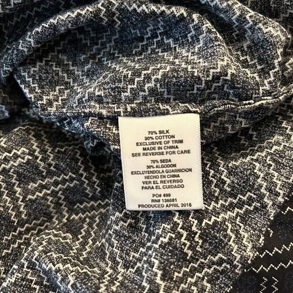 NAT NAST Midnight Blue Zigzag Short Sleeve Button Up Size XL 70% Silk 30% Cotton - Picture 8 of 8